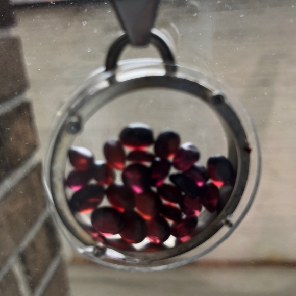 Unique garnet and silver necklace - Picture 2 of 5